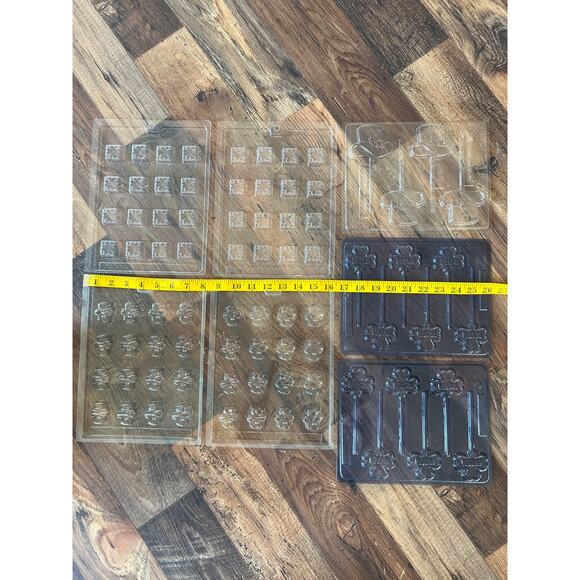 St. Patrick’s Day Chocolate and Candy Making Molds Set of 7 - Picture 2 of 2